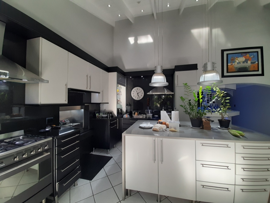 4 Bedroom Property for Sale in Nahoon Valley Park Eastern Cape